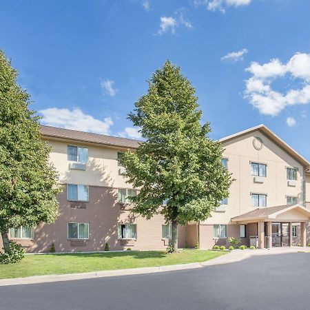Baymont By Wyndham Holland Exterior foto